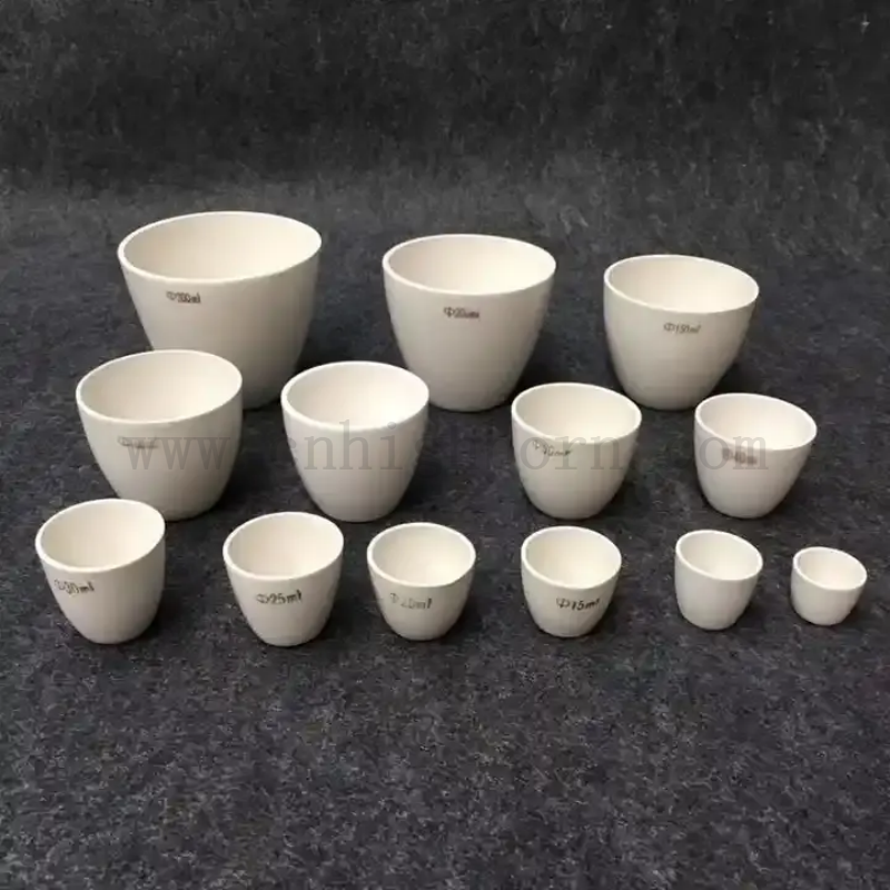 Laboratoire scolaire 99% AL2O3 Cerramic Crucible Crucine Alumine Melting Pot Combustion Boat for Industrial Analysis