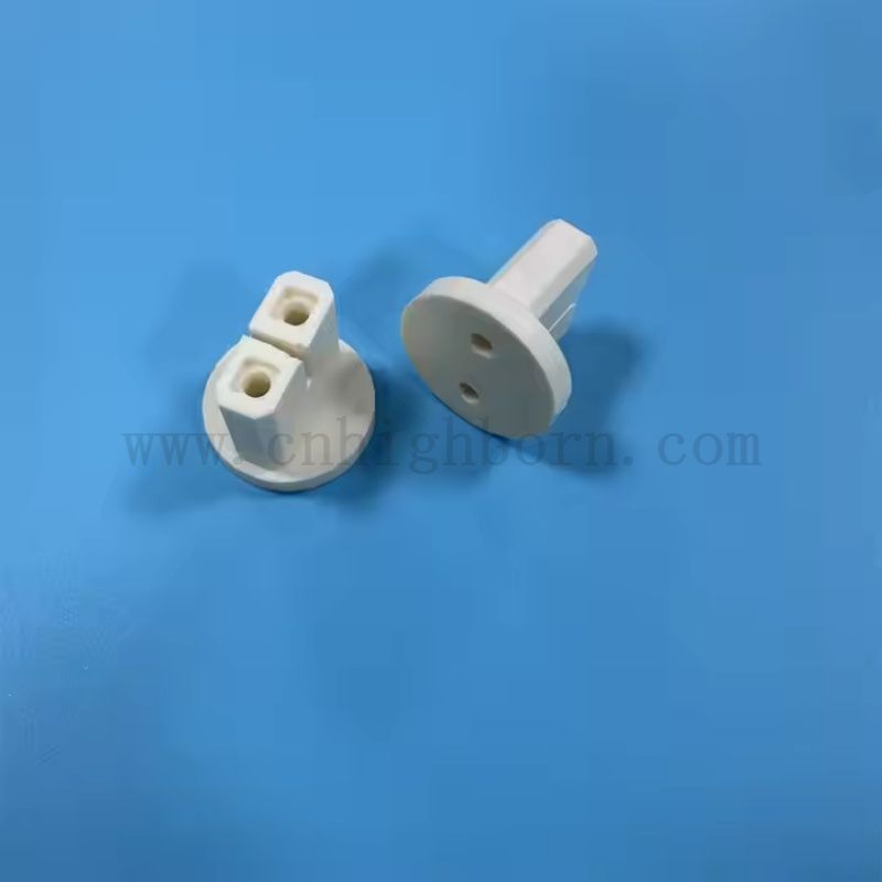 Alumine personnalisée industrielle Part 95% AL2O3 ISOLAGE PIEUX DE SEMPS