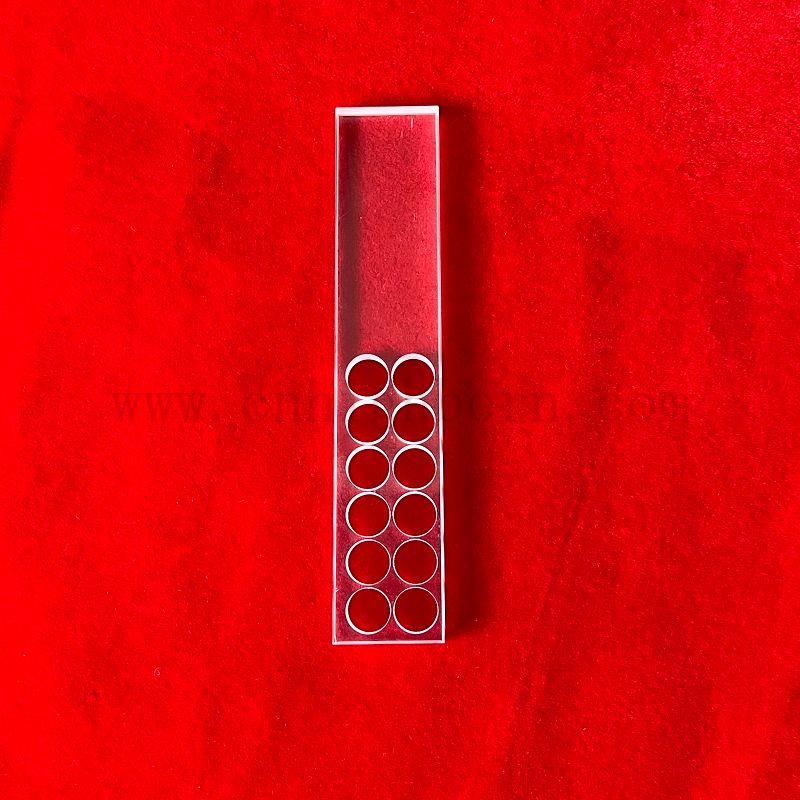 Plaque de recatangle de quartz perforée de silice fusionnée avec trou