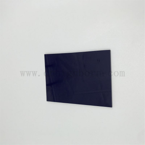 Plaque de passe en verre de filtre optique personnalisée pour équipement médical et de beauté