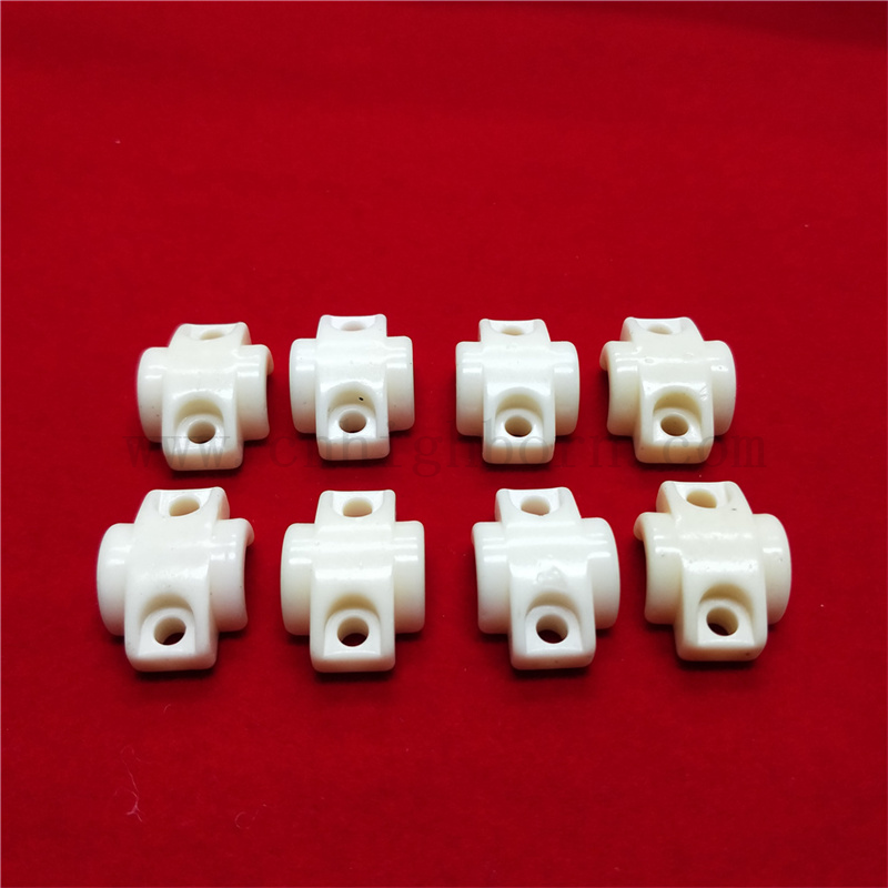 Bush alumine personnalisé 99 Shel de polissage de la partie irrégulière de la partie irrégulière AL2O3