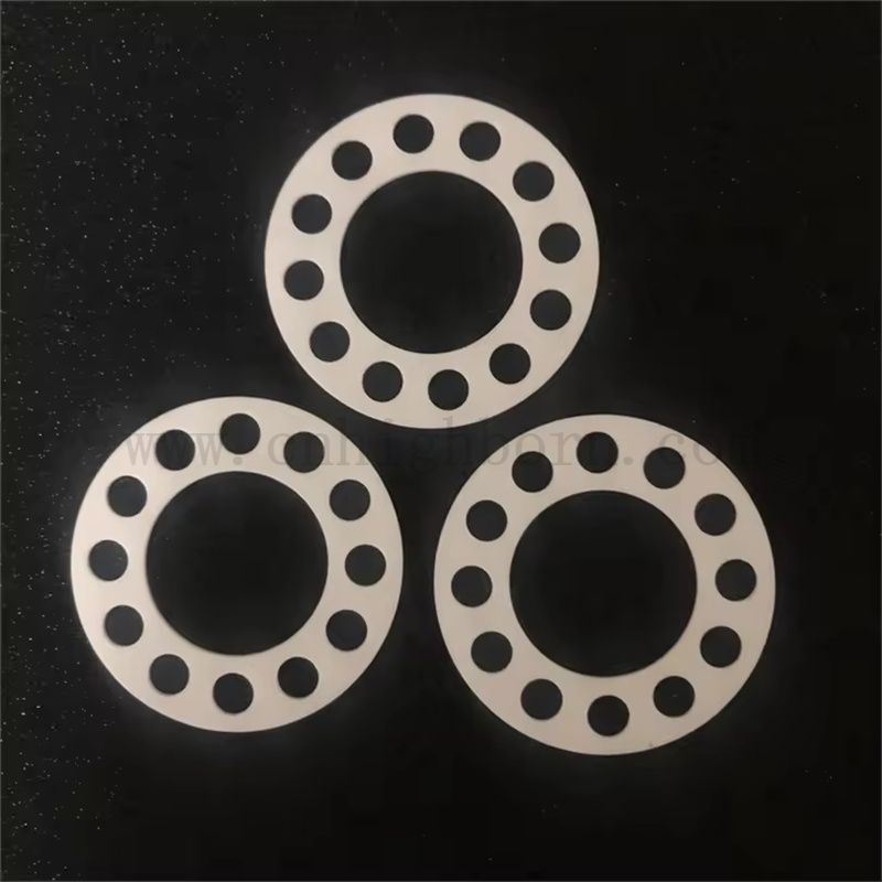  Disque en céramique d'alumine à 99% à haute température AL2O3 AL2O3 avec trous