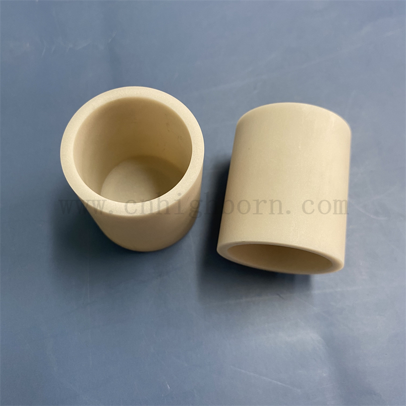 Haute conductivité thermique en aluminium nitrure aln Cerramic Crucible