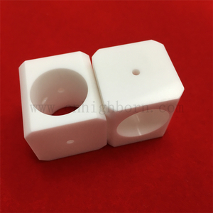 Composants en céramique accessoires de zircone de haute précision de pièces en céramique ZrO2 blanches pures 