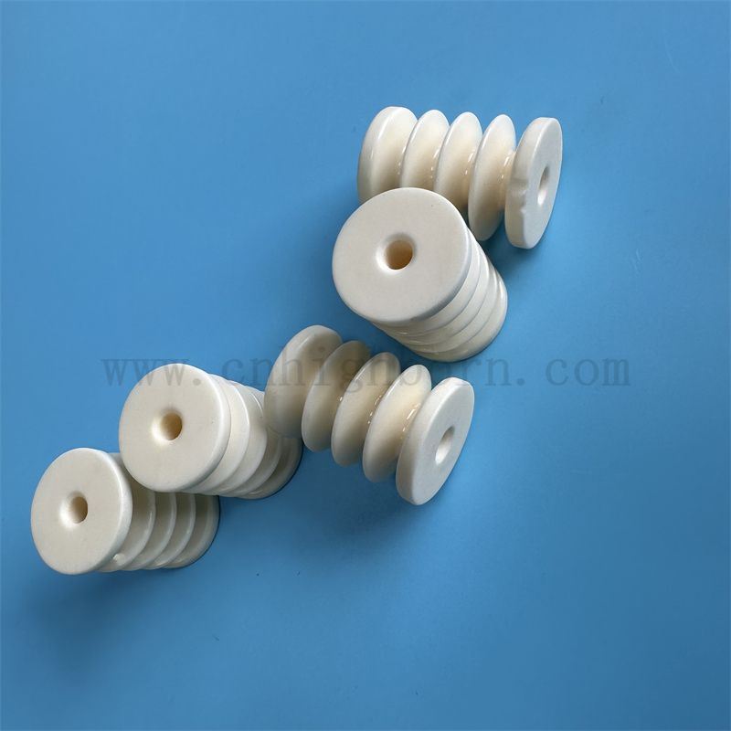 Usure textile textile en céramique Guide d'alumine des œillets en céramique pour les pièces de rechange de machine à tricot circulaire