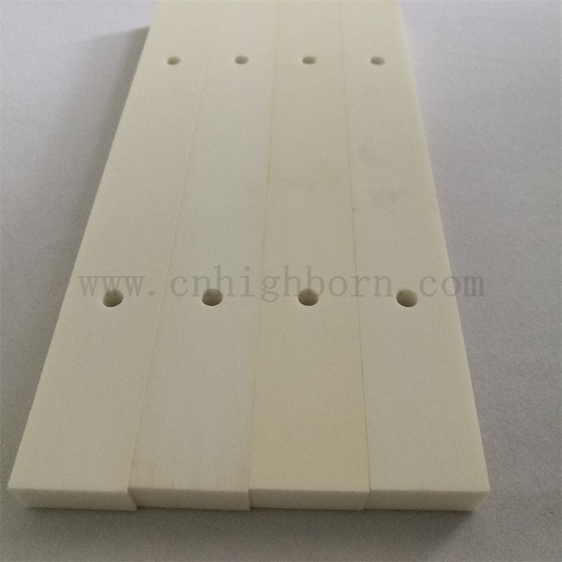 Résistance à la chaleur 99% AL2O3 Arbre Alumine Céramic Singer Plate