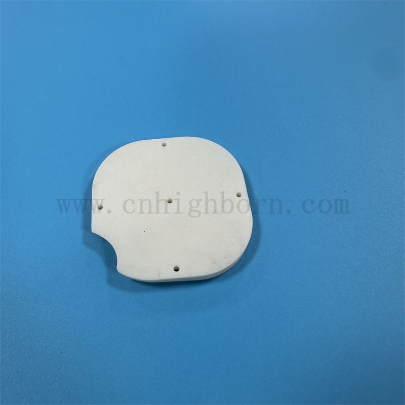 Industrial 99% Alumina Ceramic Custom Traitement CNC Disque accessoires de haute précision avec trou