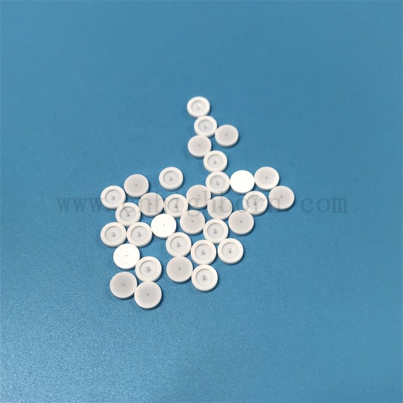 Isolant blanc zircone partie irrégulière