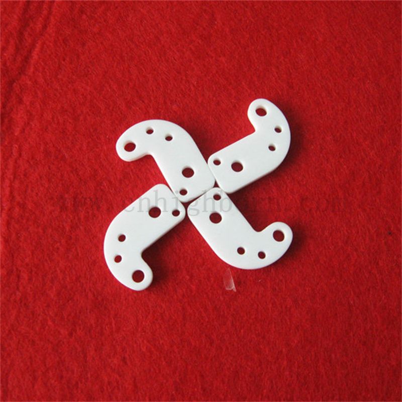 Pas de porosité en verre machinable céramique partie irrégulière isolant macor en céramique