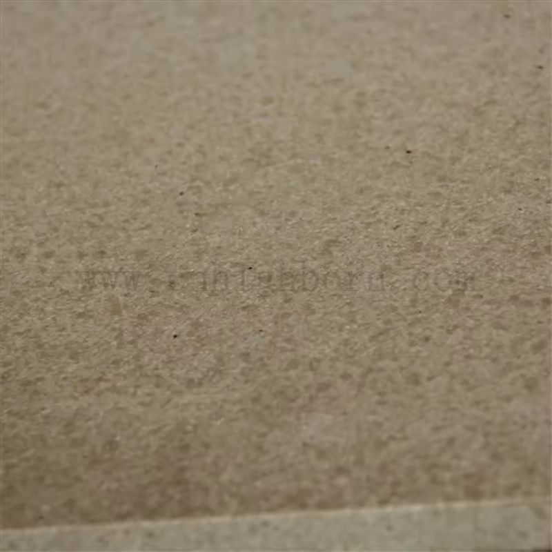 Faible conductivité thermique Corderite Mullite Plaque en céramique Longue durée de céramique réfractaire