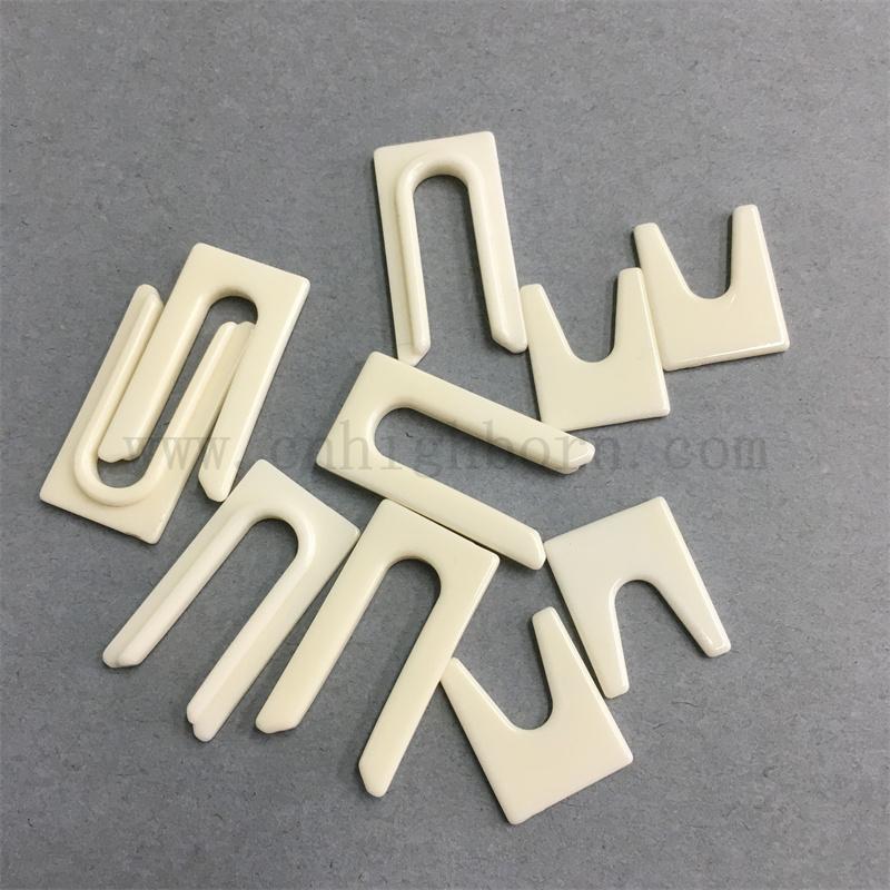 Résistance à l'usure AL2O3 Alumine Céramic Yarn Guide Tytile Type de traverse en céramique Type Guides