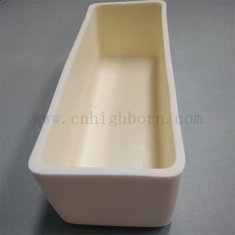 Résistant à haute température AL2O3 Céramique Boat de combustion Boat d'alumine Porcelaine Merdeuse Crucible