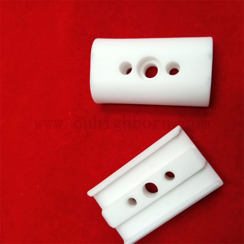 Pièce personnalisée en céramique Alumine à haute température à haute température