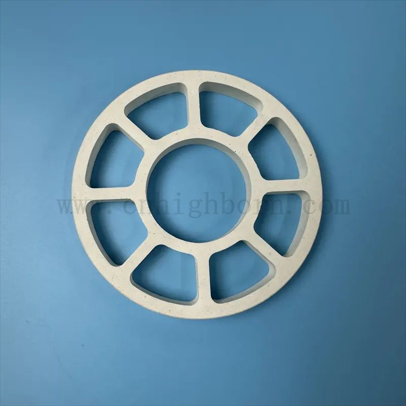 Pièces de corderite blanche réfractaires anneau en céramique pour four