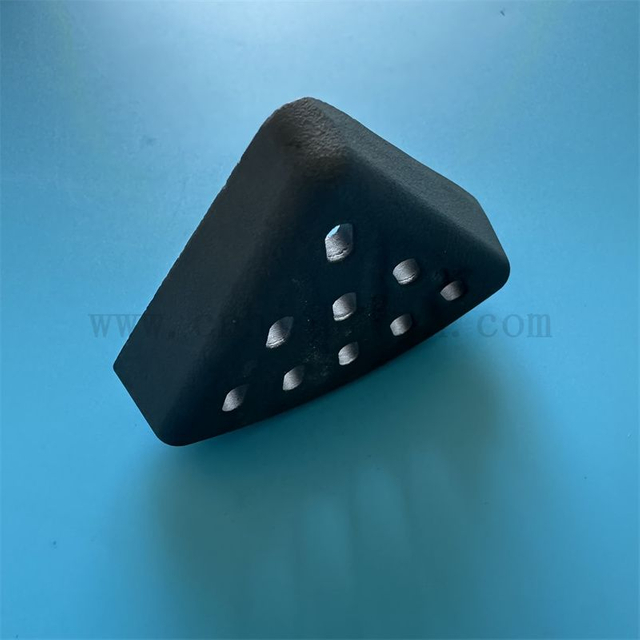 Plaque de grille triangulaire en céramique SiC haute température, pièce de grille poreuse en carbure de silicium pour incinérateur