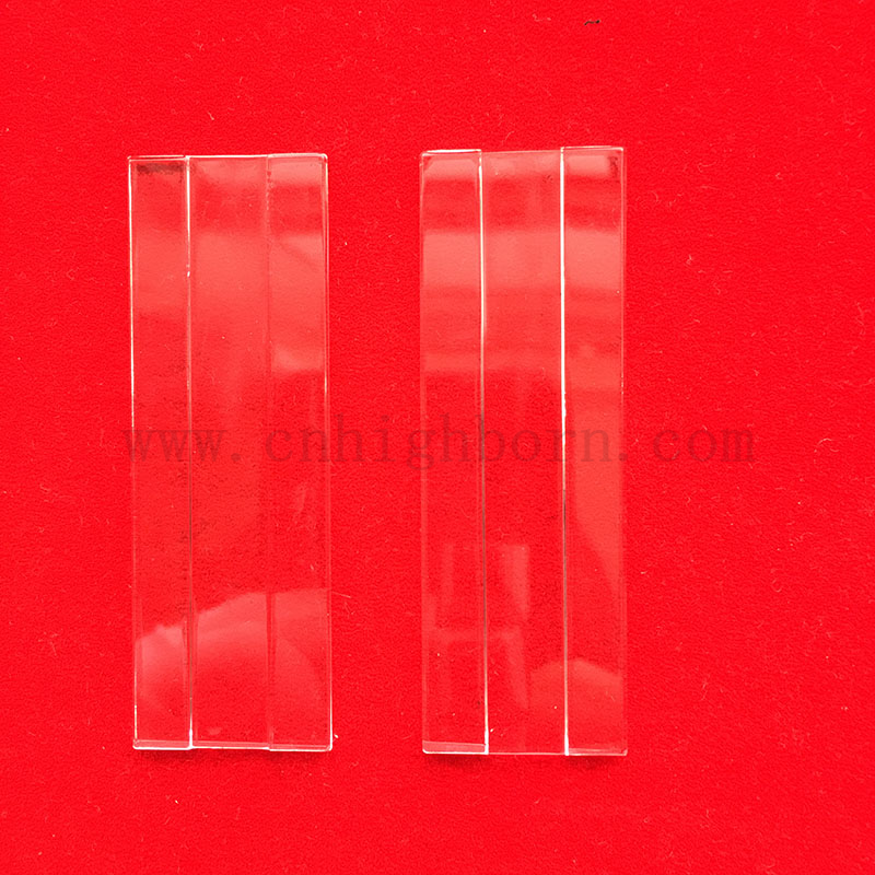 Microplaques de verre de quartz perforée de polissage transparent élevé personnalisé