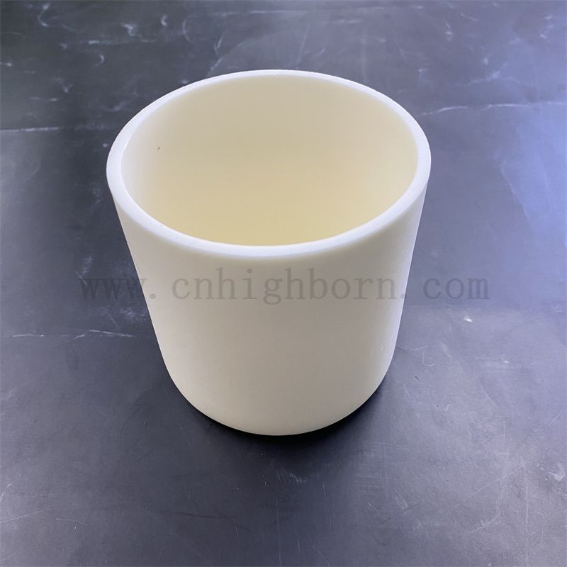 99 Alumina Cructible Cruundum Cruundum Cructible pour le laboratoire