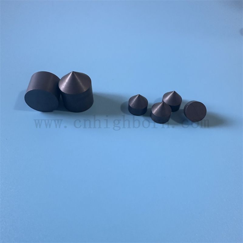 Isolateur de bore carbure de pièces irrégulières