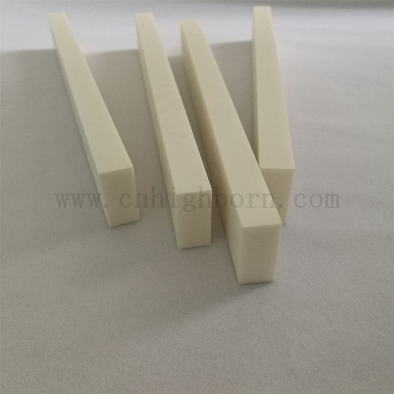Résistance à la chaleur 99% AL2O3 Arbre Alumine Céramic Singer Plate