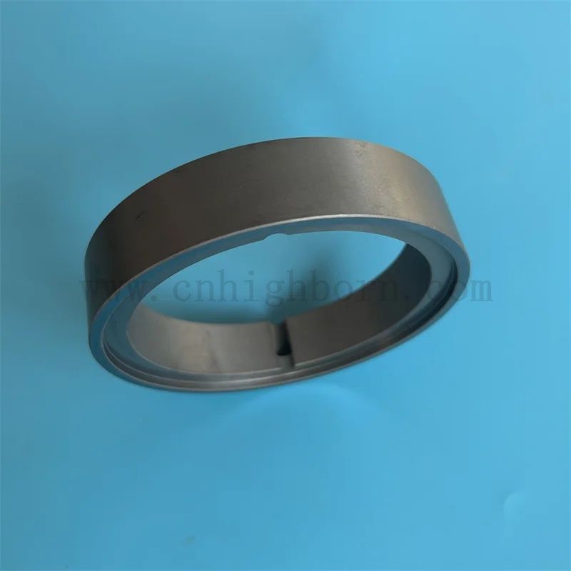 Isolateur en carbure de silicium réaction de buisson