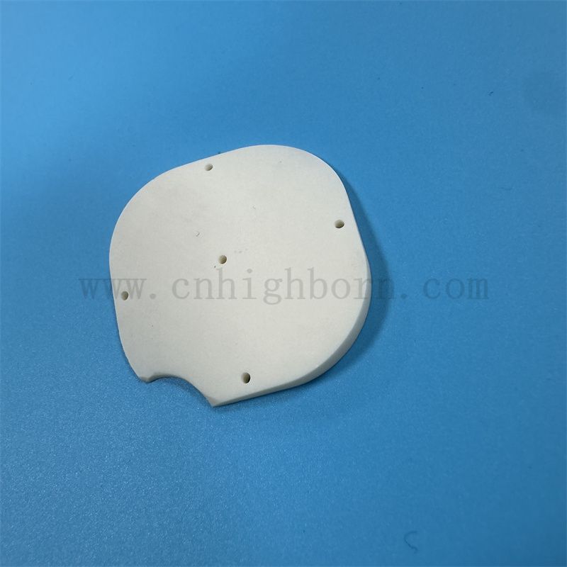 Industrial 99% Alumina Ceramic Custom Traitement CNC Disque accessoires de haute précision avec trou