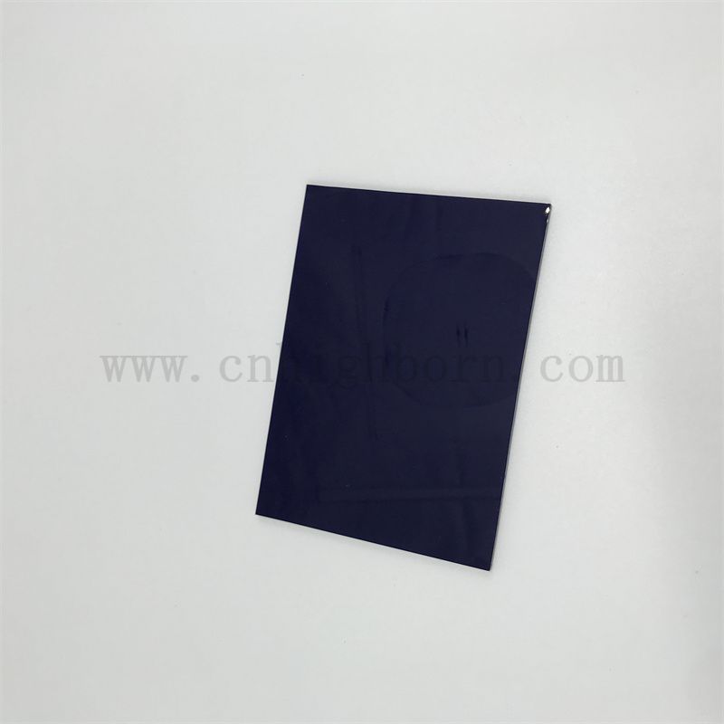 Plaque de passe en verre de filtre optique personnalisée pour équipement médical et de beauté