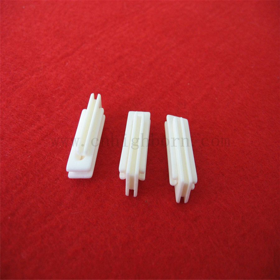 Custom 99% AL2O3 Alumina Ceramic Slit Guide pour les machines textiles