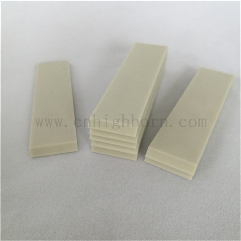 Haute conductivité thermique CNC ALN Aluminium Nitrure Céramique Isolateur