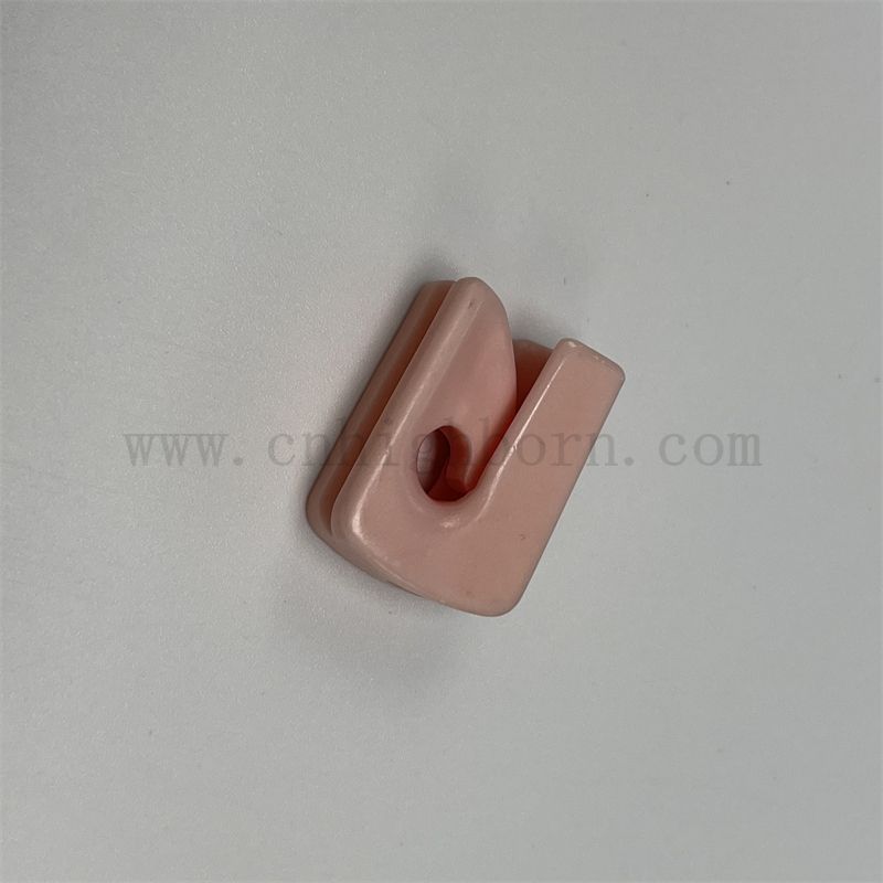 Résistance à l'usure personnalisée Alumine Céramique précision ACCESSOIRES AL2O3 Pièces pour machines textiles 