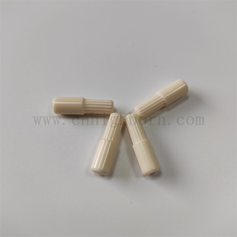 99,5% de tiges d'alumine Ressistance à l'usure élevée pour utilisation du textile Arbre d'isolation en céramique d'alumine