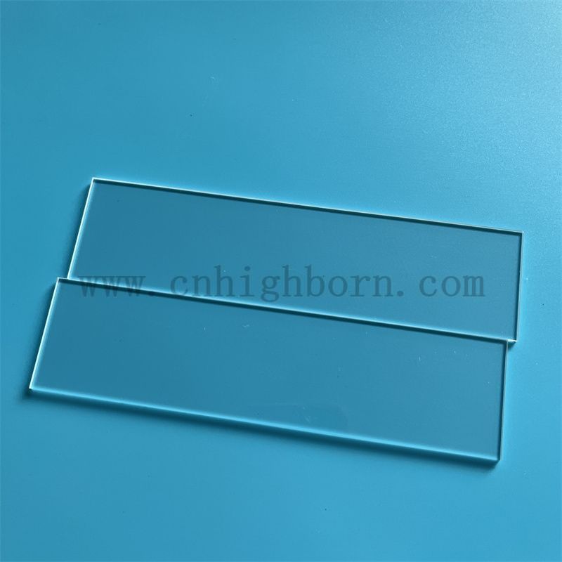 Panneau en verre de silice