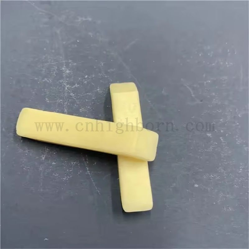 Bloc en céramique AL2O3 en alumine à 99% personnalisé à 99%