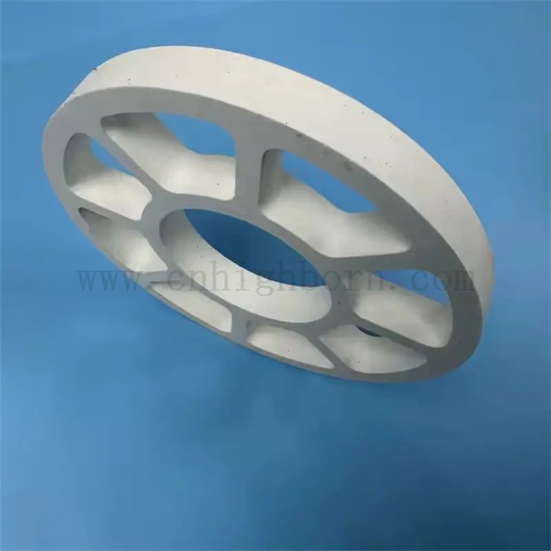 Pièces de corderite blanche réfractaires anneau en céramique pour four