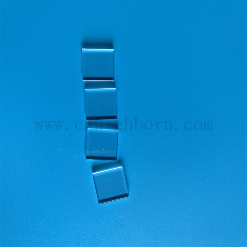 Panneau de verre de silice de haute pureté carré transparent personnalisé