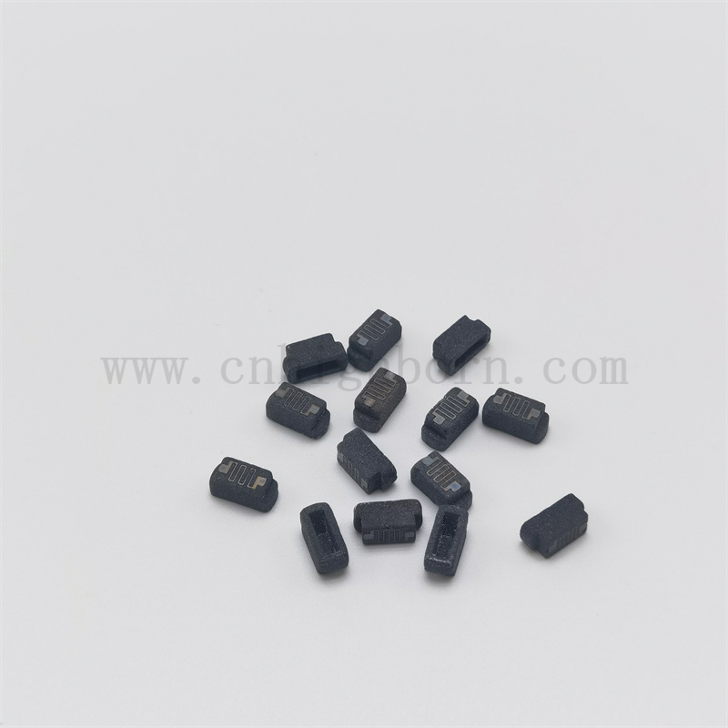 Cigarettes électroniques écologiques à la vente à chaud