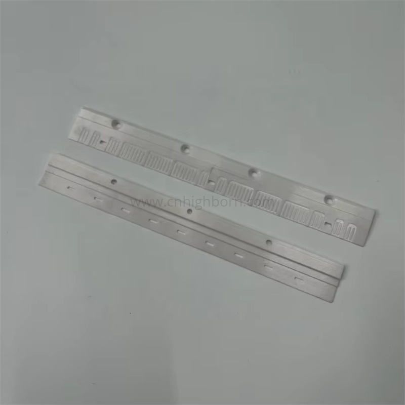 Plaque industrielle de zircone stabilisée à l'yttrium avec isolant de trou