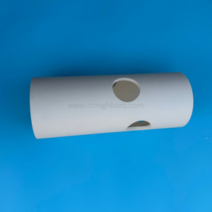 Tubes en céramique adaptés aux besoins du client des tuyaux poreux Al2O3 d'alumine de 95%