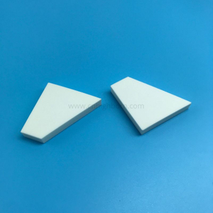 Revêtement en céramique de la feuille trapézoïdale en céramique Al2O3 d'alumine de 95%