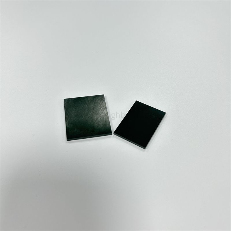 Plaque d'oxyde de zirconium de substrat de feuille de céramique de zircone noire 