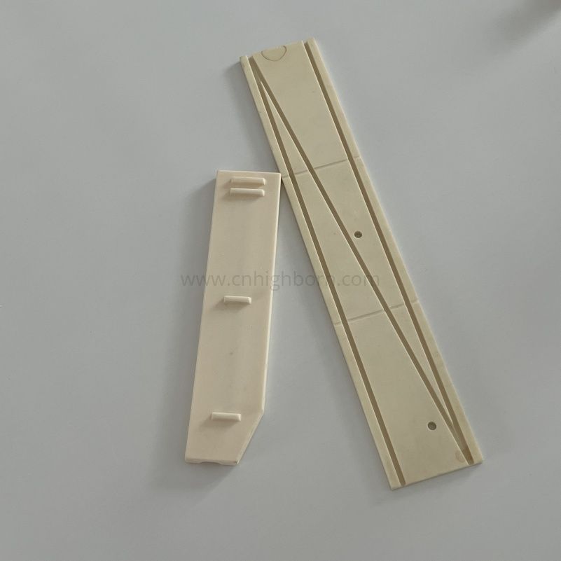  Composant de plaques de structure en céramique d'alumine Al2o3 d'oxyde d'aluminium