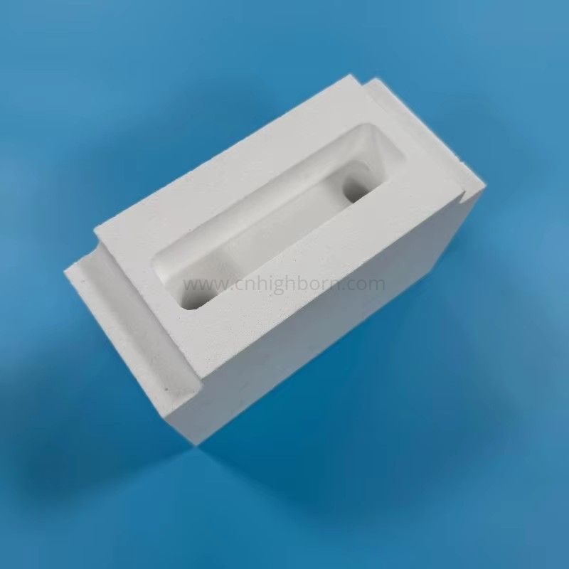 Pièce structurelle en céramique de morceau d'alumine du bloc isolant Al2O3