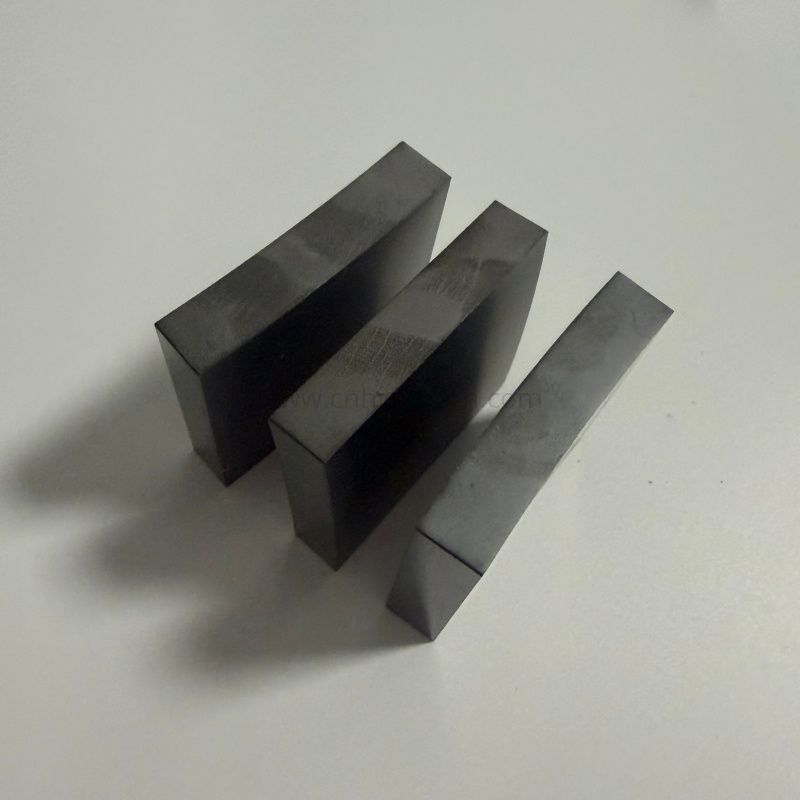 Panneau en céramique structurel résistant aux chocs SiC de taille personnalisée