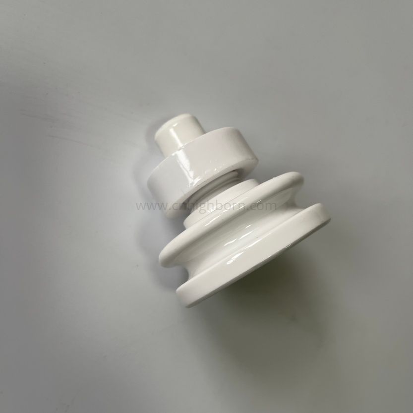 Composant isolant en céramique personnalisé de l'alumine Al2O3 vitré à 95 %